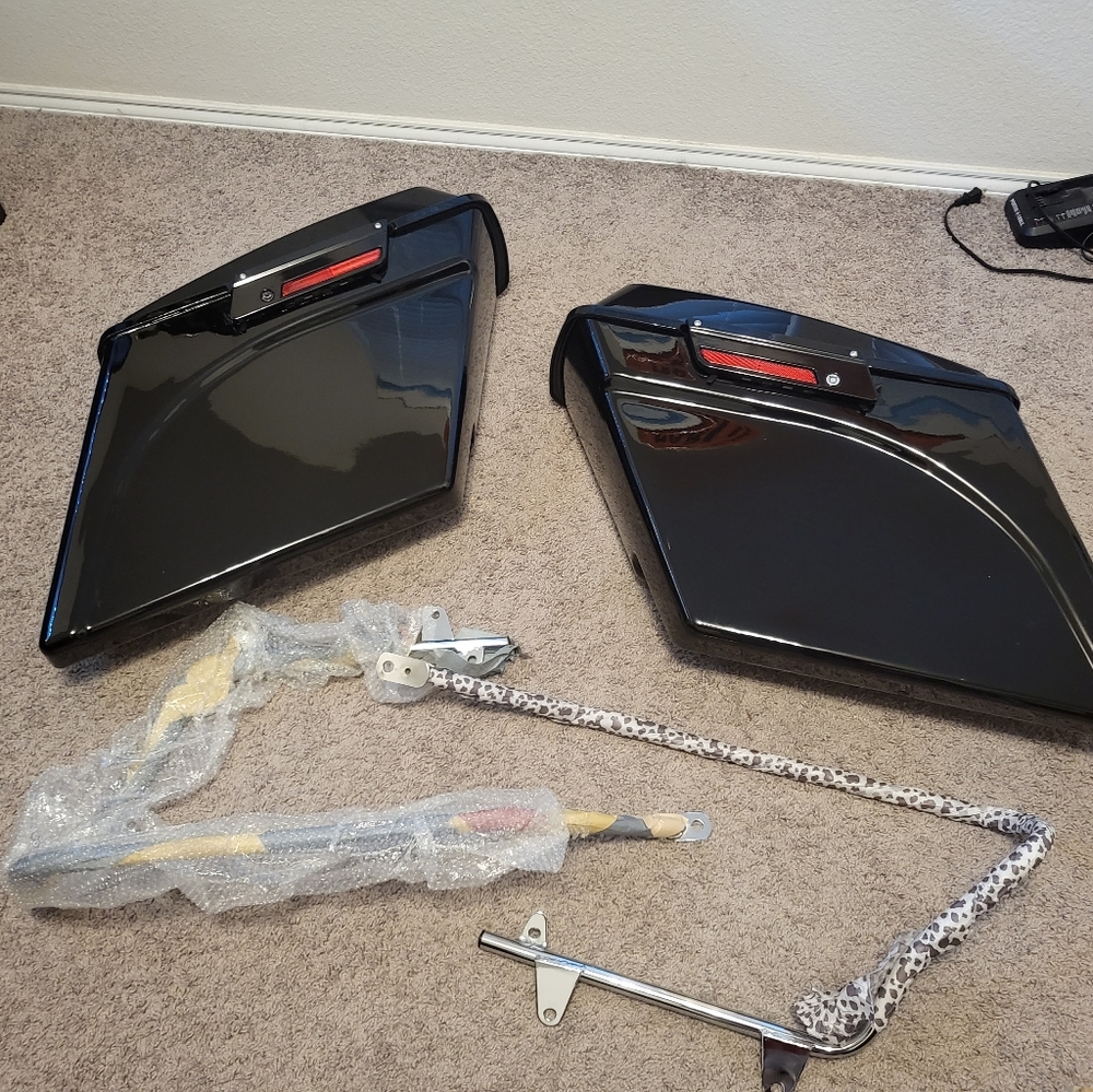 Saddlebags for motorcycle